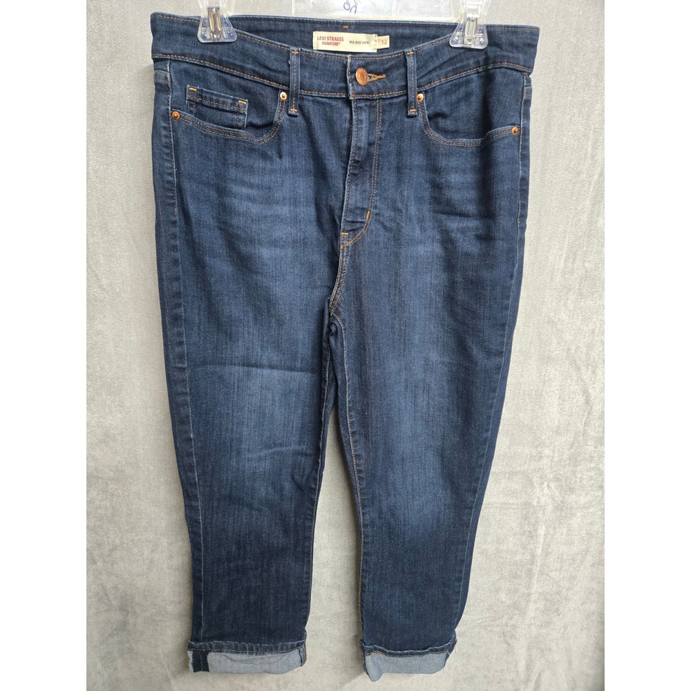Levi Strauss Signature Women Mid Rise Capri Jeans Dark Wash Blue Size 12 Cropped - Picture 1 of 7